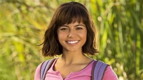 'Dora The Explorer' Star Isabela Moner Strips Off Backpack.